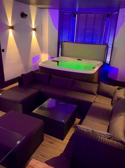 Saltrock Luxury Apartment Blackpool Zewnętrze zdjęcie